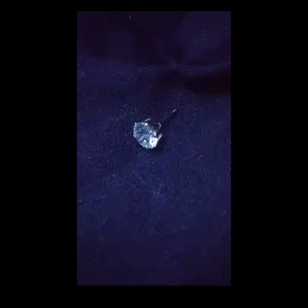 Diamond - Picture 2 of 5